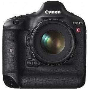 Canon EOS-1D C vs Pentax K-01 Karşılaştırma